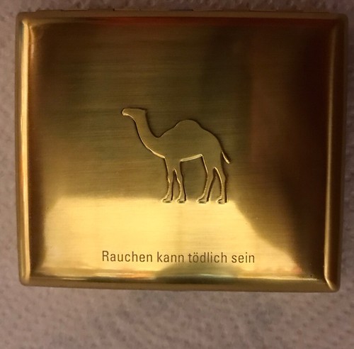 2x Camel Zigarettenetui 18er  in goldfarbig glänzend Dekor