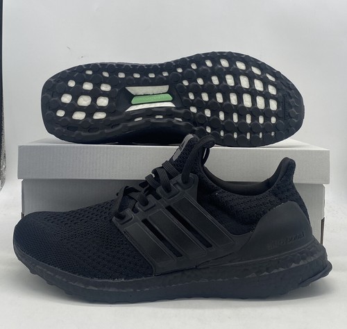 Мужские кроссовки Adidas UltraBoost 5.0 DNA Core Triple Black Boost GV8745