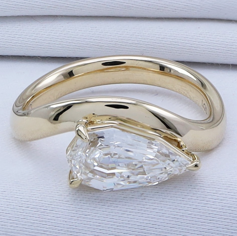 1.60 Ct Lab Grown Diamond Solitaire Engagement Ring 14K Yellow Gold Pear Cut