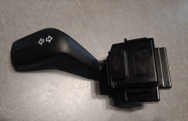 Commodo Clignotant Ford Transit 6c1t13335aa (126)