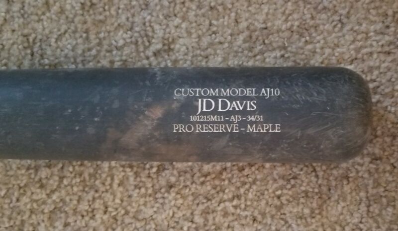 J.d. Davis  Authentic Game Used Cracked Victus Bat New York Mets Astros