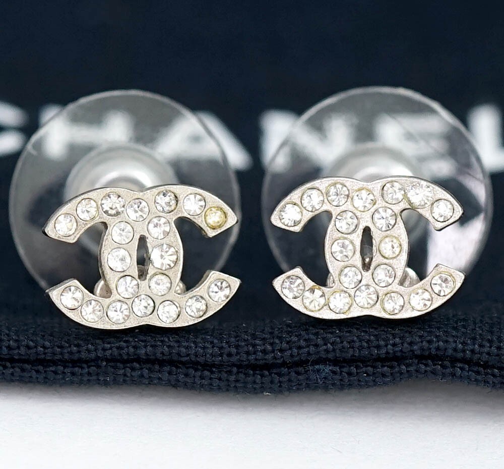 CHANEL CC Logos Rhinestone Stud Earrings Silver Tone 07P