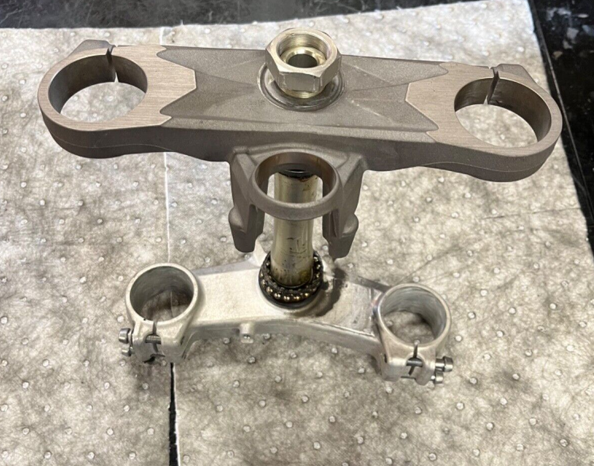 にんじん・じん 2007-2008 KAWASAKI NINJA ZX6R LOWER TRIPLE TREE 44037-0074