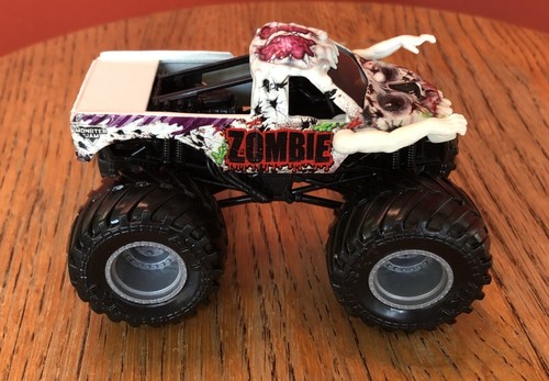 Skeleton Zombie World Finals MONSTER JAM Truck 1/64 Spin