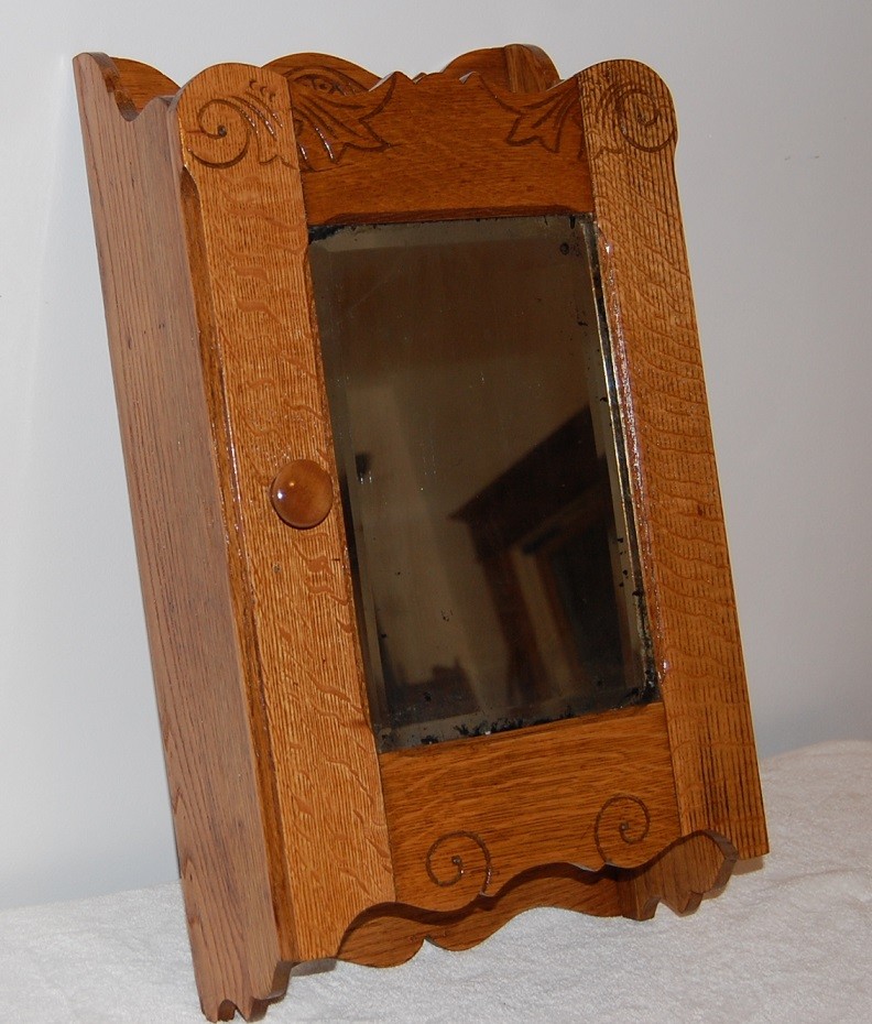 Medicine cabinet  Quarter Sawn Oak  Antique