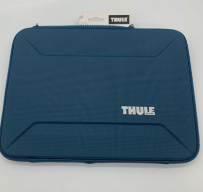 Thule Gauntlet Laptop Sleeve Laptop Case for 14  13'' Apple MacBook Pro surface