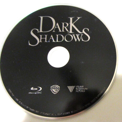 DARK SHADOWS  (Blu-ray, 2012) Johnny Depp, NO CASE, Read Descript Section