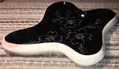 1956 HOLLAND MOLD ART DECO BLACK WHITE RASPBERRY SWIRL LARGE ASHTRAY DISH FLORAL