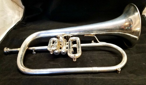 Getzen Eterna Flugelhorn silver Gard Bag