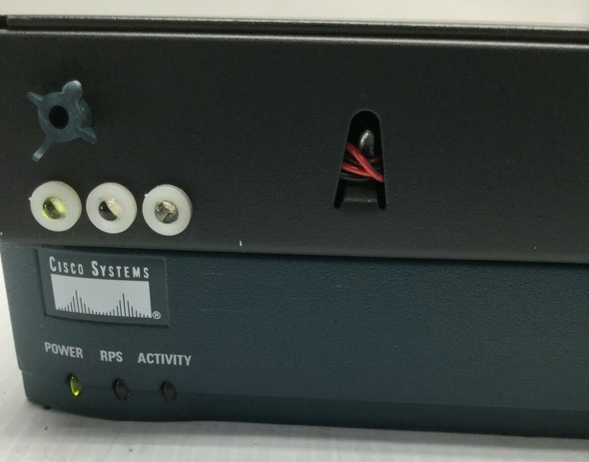 CISCO 800-20053-02 A0 800-20050-04 E0 2600 XM SERIES ROUTER WIC 1DSU T1 LOT OF 2