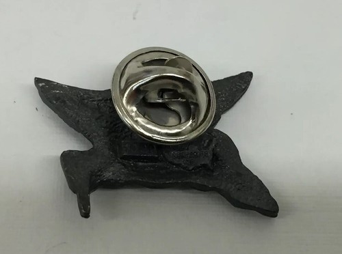 Darling Bergamot Pewter 1992 Flying Unicorn Pegasus Lapel Pin