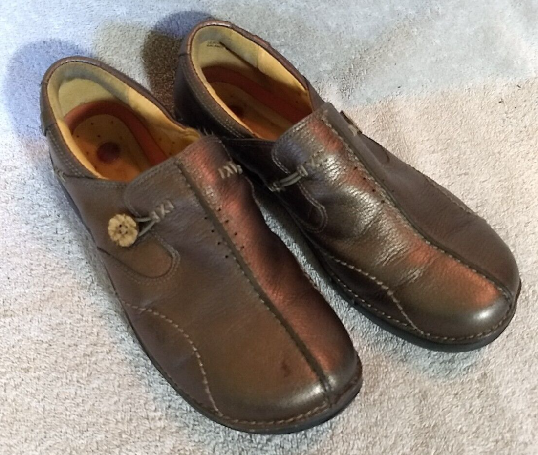 Clarks Womens Structured Bronze Leather Shoes, Size: 9 W Pre