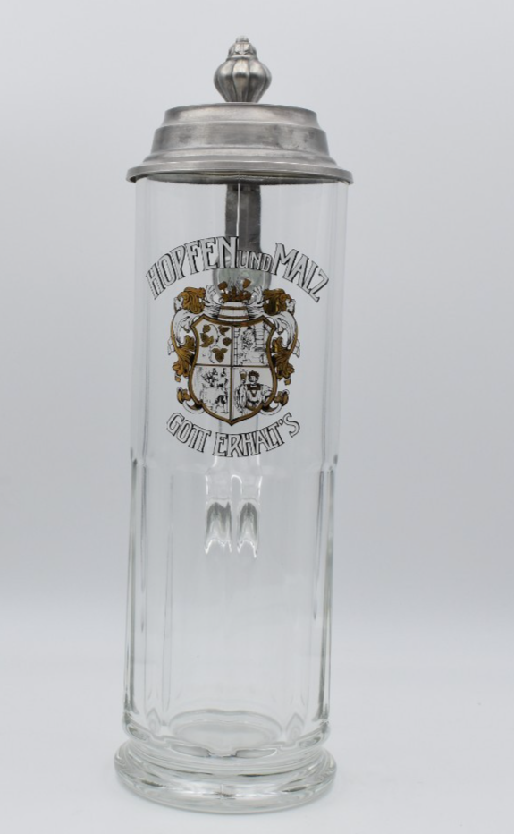 Glas Bierkrug mit Zinndeckel. Hopfen und Malz Gott erhalt`s. Gravur Alfons