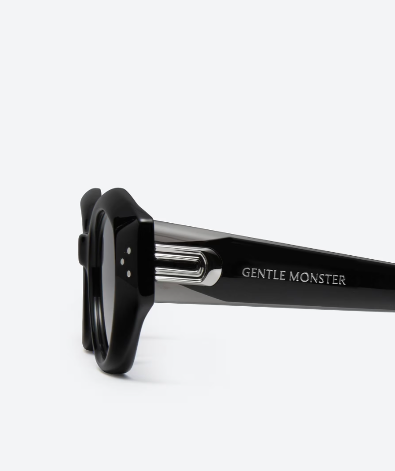 Pre-owned Gentle Monster Dada 01 / Black Acetate Frame,butterfly Shape / Fedex