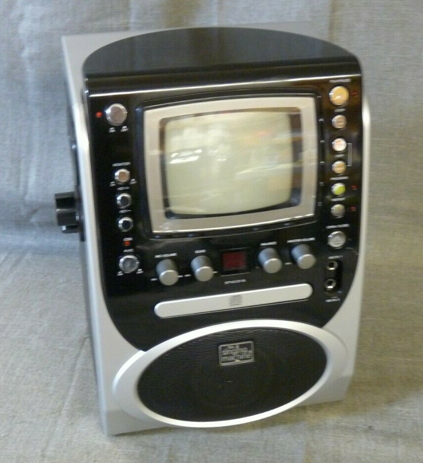 SINGING MACHINE KARAOKE SYSTEM 5.5'' B&W MONITOR IN BOX (246097-10 MTN)
