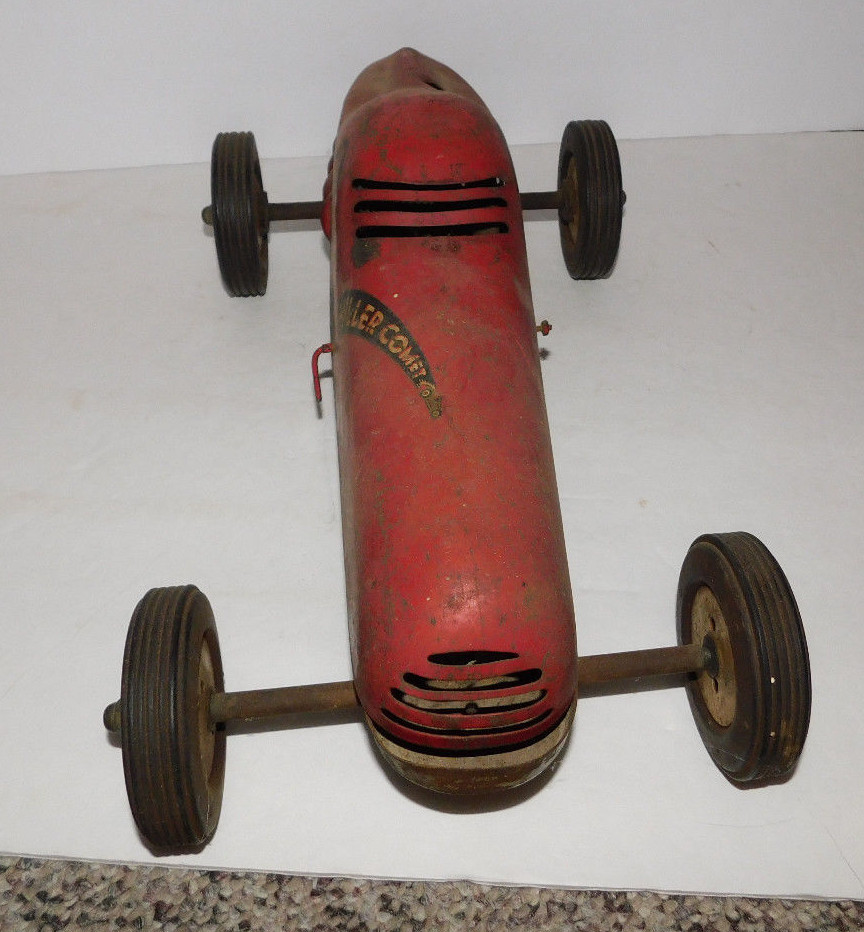 RARE VINTAGE HILLER COMET TETHER GAS POWERED TOY CAR WITH MOTOR FOR RESTORE