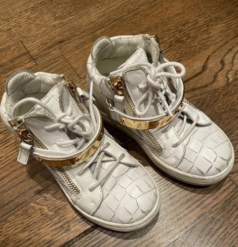 $_12.JPG?set_id=880000500F