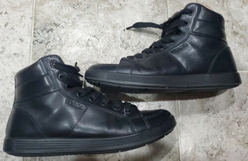 AUTHENTIC LUXURY PRADA HIGH-TOP BLACK LEATHER SNEAKERS MODEL AUTHENTIC LUXURY PRADA HIGH-TOP BLACK LEATHER SNEAKERS MODEL
