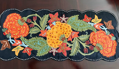 MacKenzie Childs Fall On The Farm Table Runner Thanksgiving Beaded 36'' x 15'' NEW