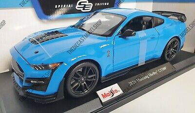MAISTO 1:18 Scale 2020 Ford Mustang Shelby GT500 Blue Diecast Model Car