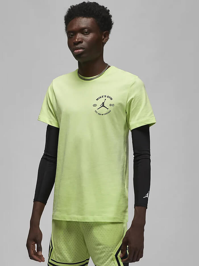 【NIKE】Jordan Brand Men's T-Shirt Amazon.com: Jordan Air Black/White/Red Wordmark Men Short