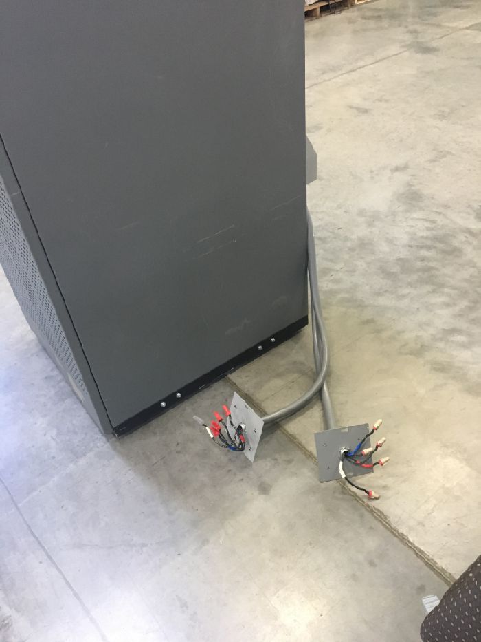 APC Smart UPS VT MGE Galaxy 3500