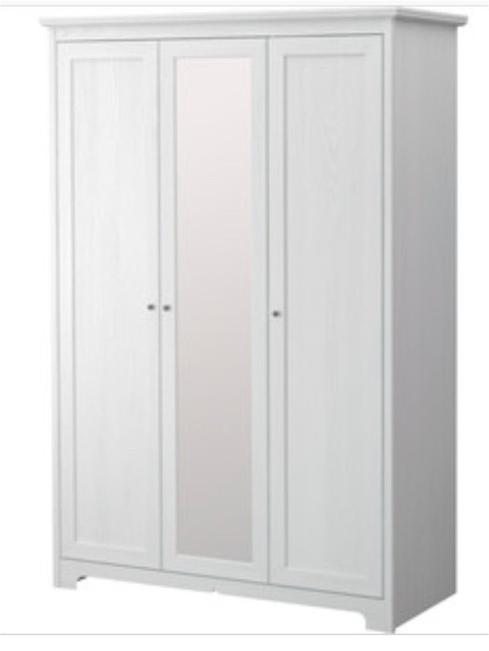 Ikea Hemnes Three Door Mirrored White Wardrobe Dismantled