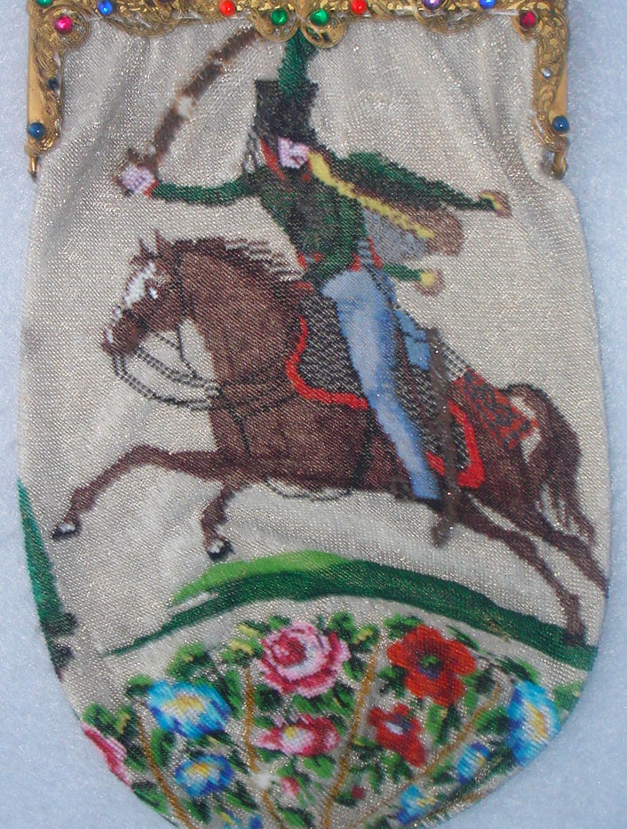 Figural / Scenic Beaded Purse, 2 different scenes 