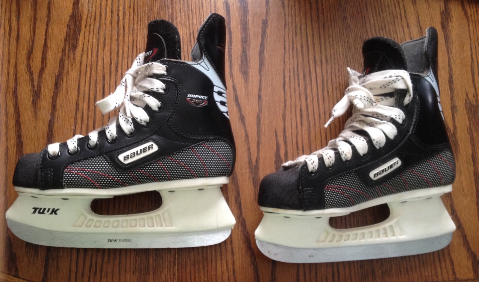 Bauer Impact 300 Ice skates