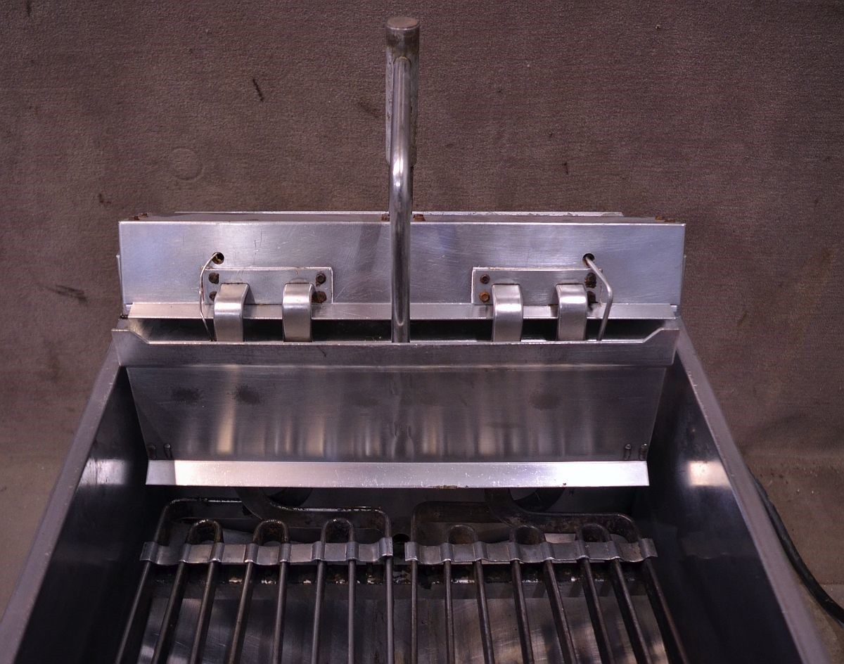 Vulcan Hobart 1HF85C Electric Single Bay Deep Fryer 208V 3-Phase Digital Control