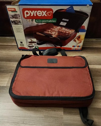 Vintage Pyrex Portables Insulated Food Carrier Set 4 Piece 9”x13”