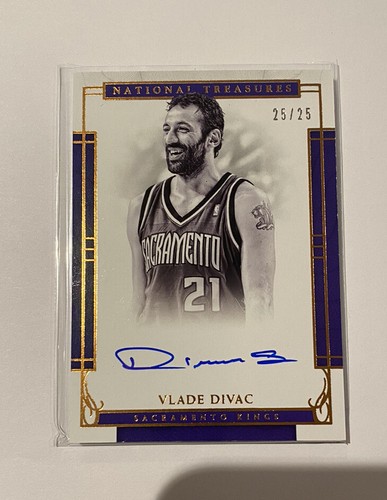 2016-17 National Treasures Vlade Divac Auto On Card #25/25