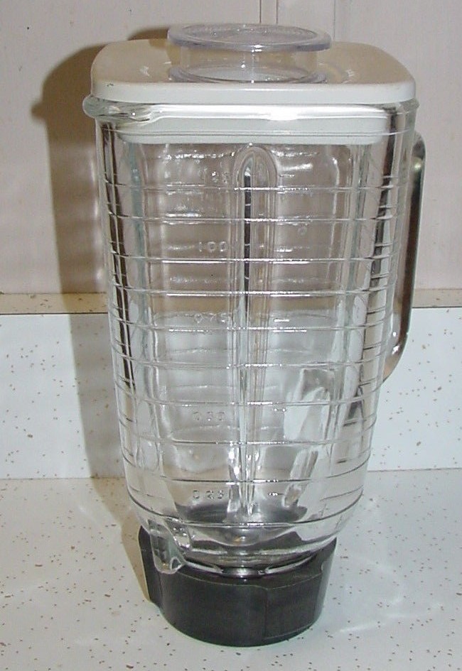 REPLACEMENT OSTER REGENCY KITCHEN CENTER BLENDER WITH LID & BLADES GLASS 5 CUP