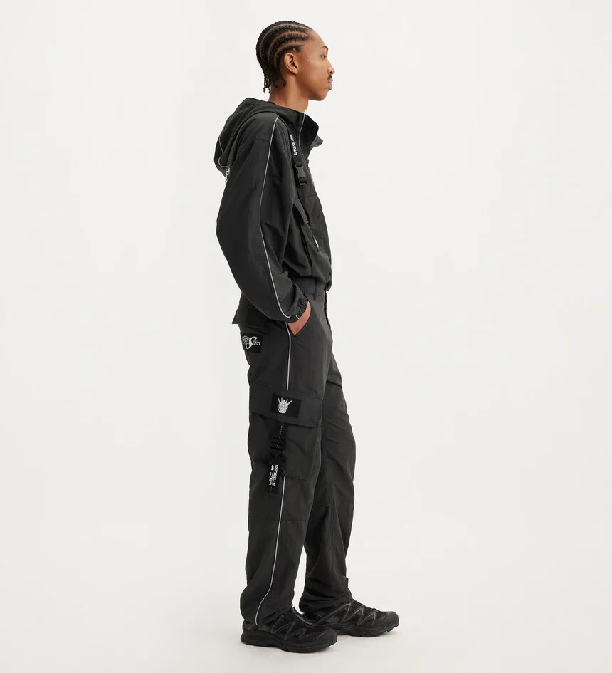 Pre-owned Levi's Limited Edition  X Gundam Seed Cargo Pants - Size W34 L32 - Black -