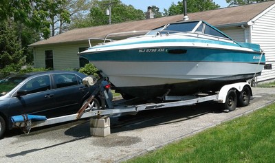 1987 Larson Delta conic 215 cuddy cabin boat 180 4cy. I.O.