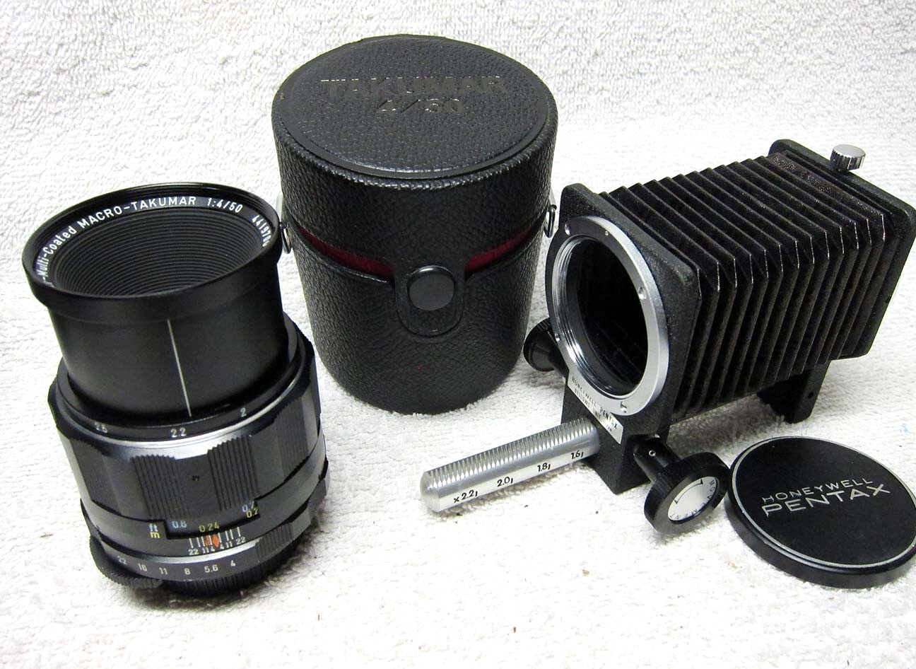 Vintage Pentax 50mm f/4 Super-Multi-Coated MACRO TAKUMAR M42