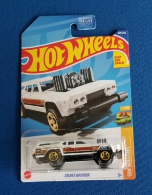 2022 Hot Wheels HW Wagons 3/5 Cruise Bruiser 201/250 White Demolition Derby New 
