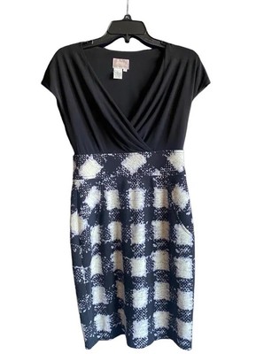 NWOT Donna Morgan Surplice Neck High Waisted Dress. Size 4.