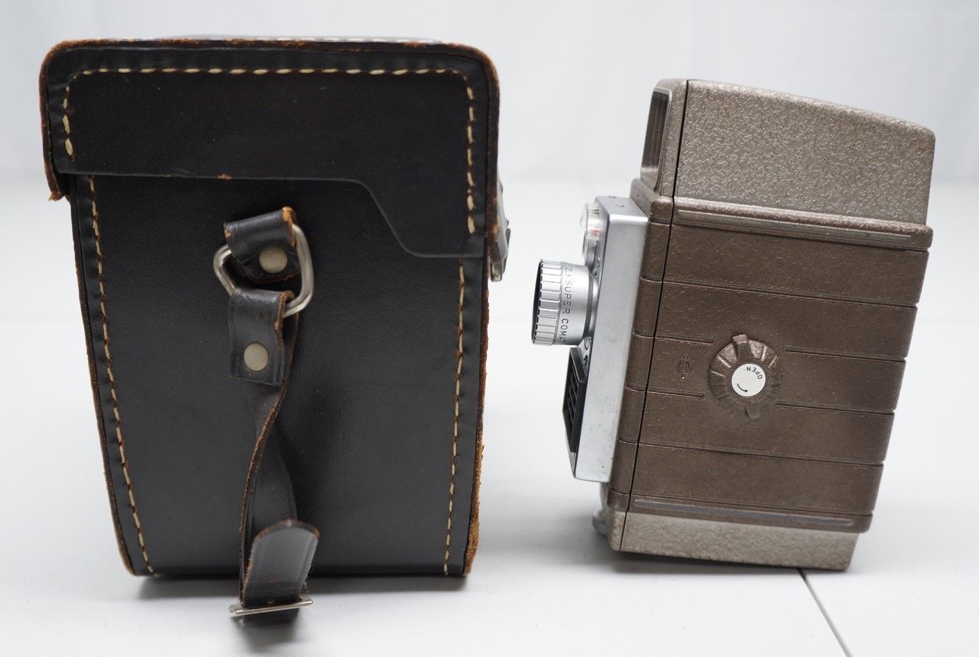 Bell & Howell AE11801 10mm f/2.3 Super Comat Electric Eye Camera With Case