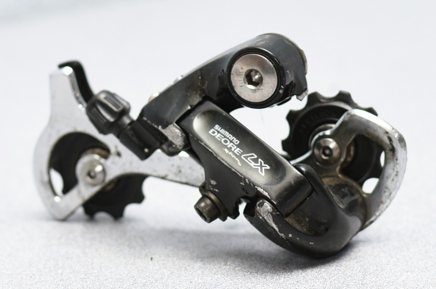 Shimano Deore LX Rear Derailleur, RD-M565, 7/8 speed vintage Shimano Deore LX Rear Derailleur, RD-M565, 7/8 speed vintage