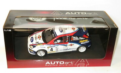 Ford Focus RS WRC09 限定版ミニカー 1:18 Ford Focus RS WRC09 限定版ミニカー 1:18 Ford Focus RS WRC09