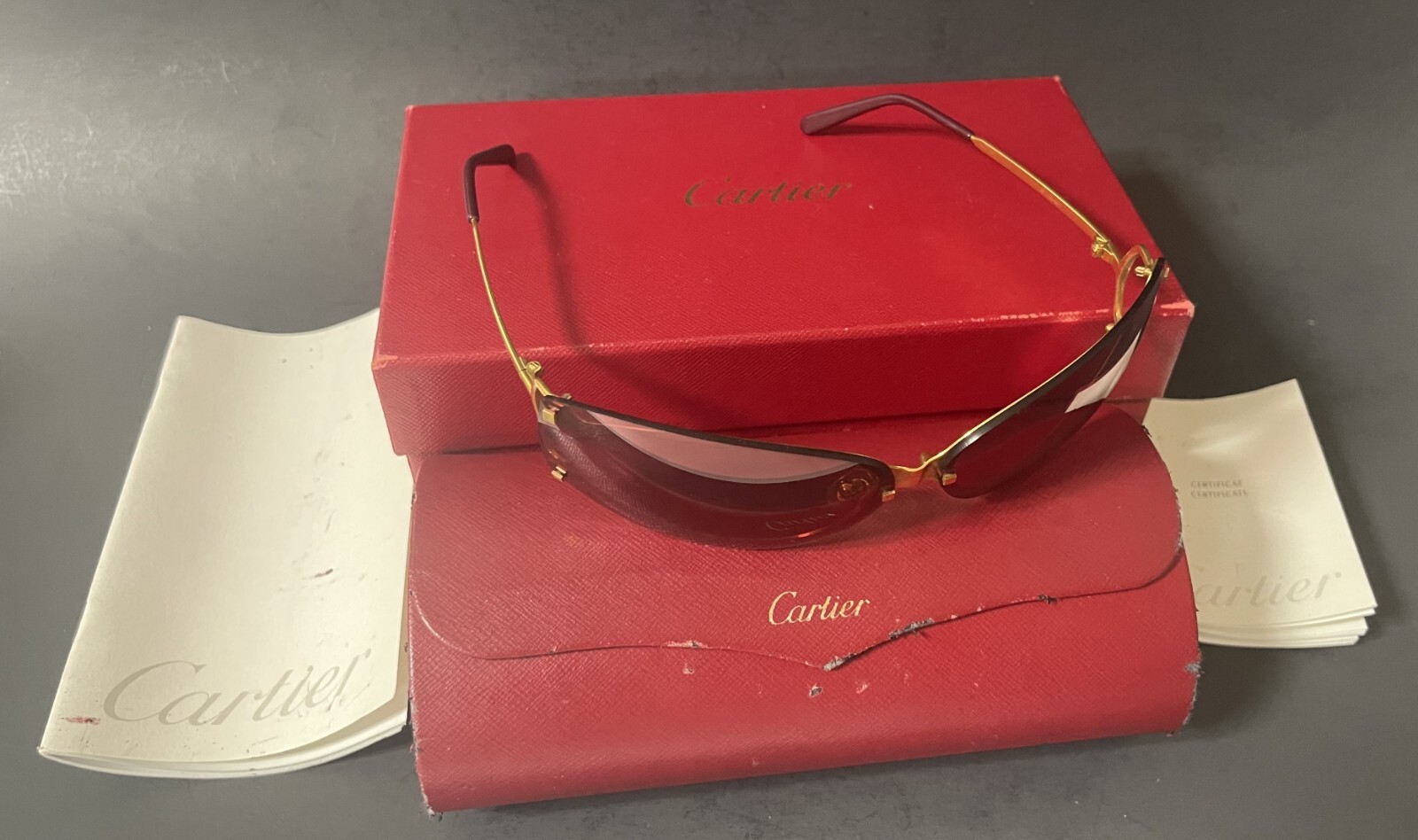 Cartier サングラス 赤いボックス付き Cartier サングラス 赤いボックス付き Original Cartier Womens