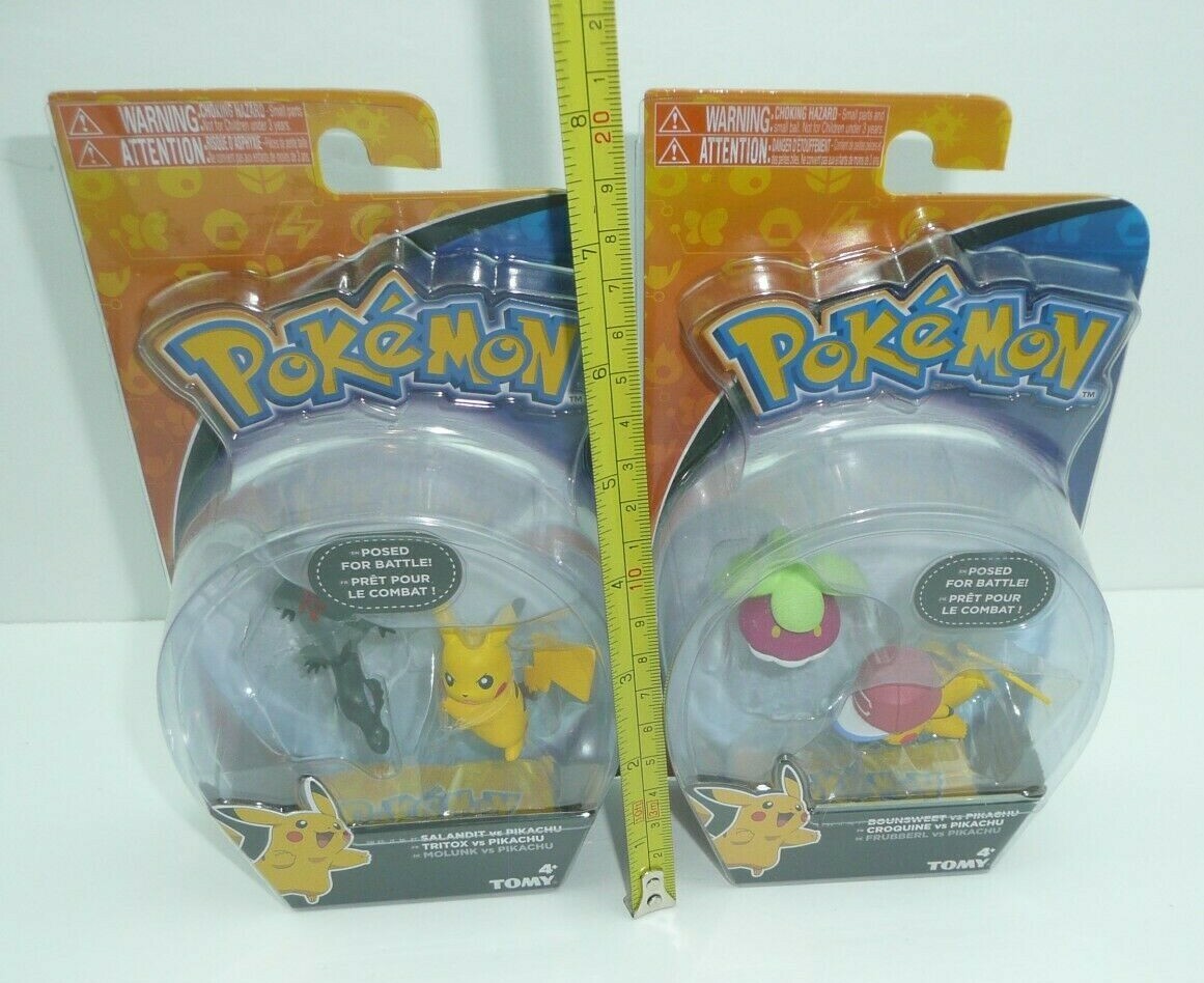Lot of 2 Pokemon Action Figures Set by Tomy Posed for Battle Pikachu Bounsweet