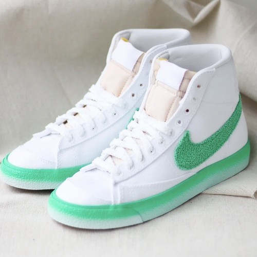 NIKE Blazer Mid 77 Barely Green 22cm-28cm 関税送料込 Amazon.com | Nike Blazer Mid '77 Vintage Men's Shoes Size- 9