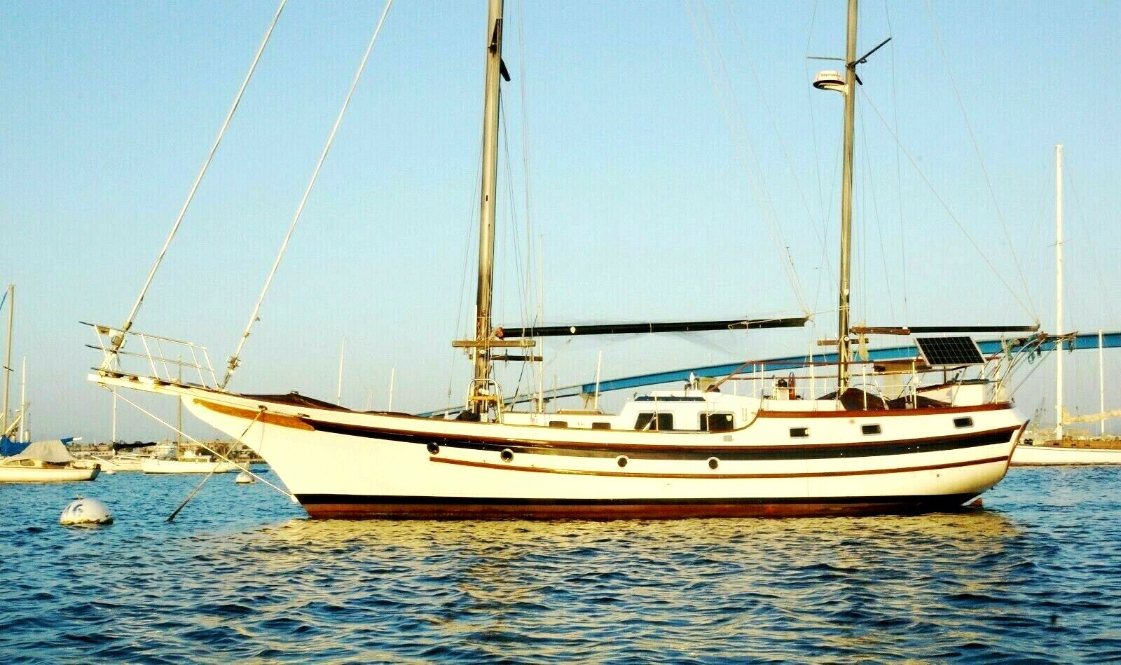 Cruising ketch