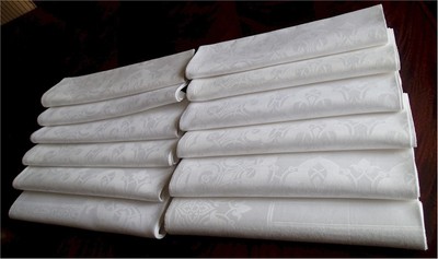 Set of 12 Gorgeous Vintage Fancy White  Linen Damask Napkins 26