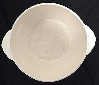 California Pottery Bowl Made in California E25 8 1/2