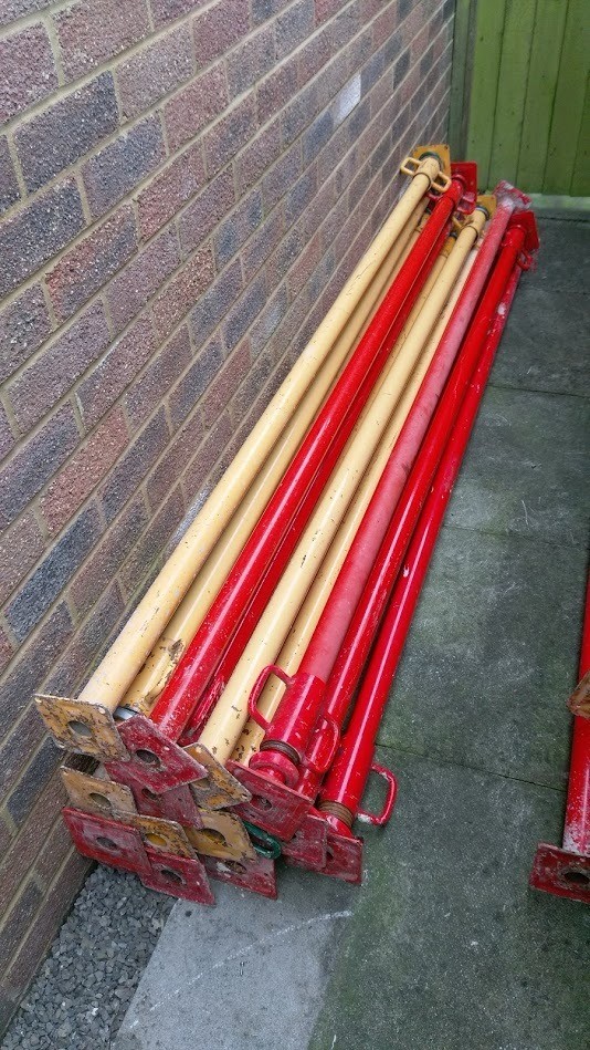 Steel building props for sale 17 at 2.1metres min height, 1 at 1