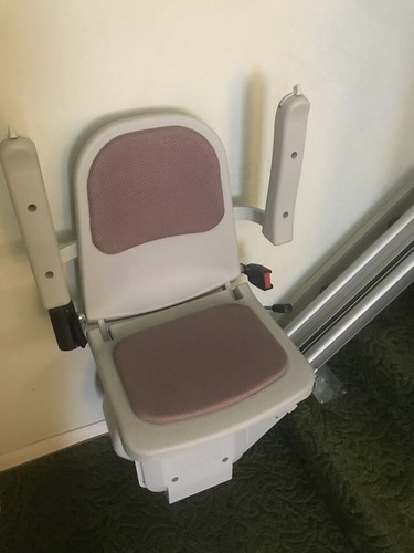 ACORN SUPERGLIDE 120 STAIRLIFT MOBILITY 14' Straight 14 Step Left Side