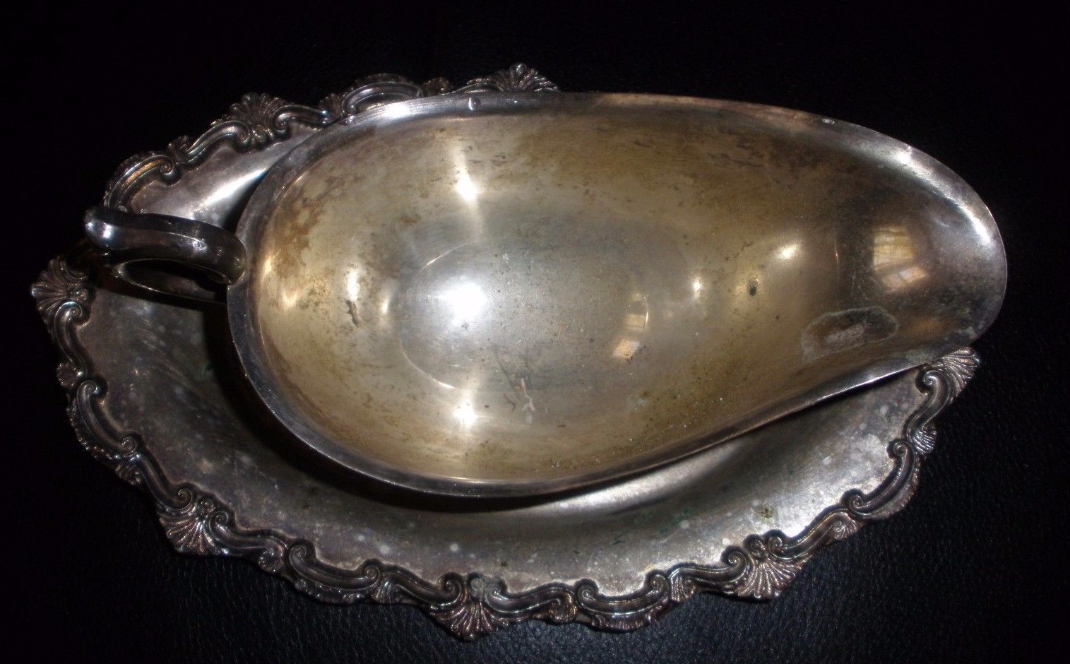 Gravy Boat Unmarked Metal Detailed Scalloped Plate Silver Plated (?) Vintage